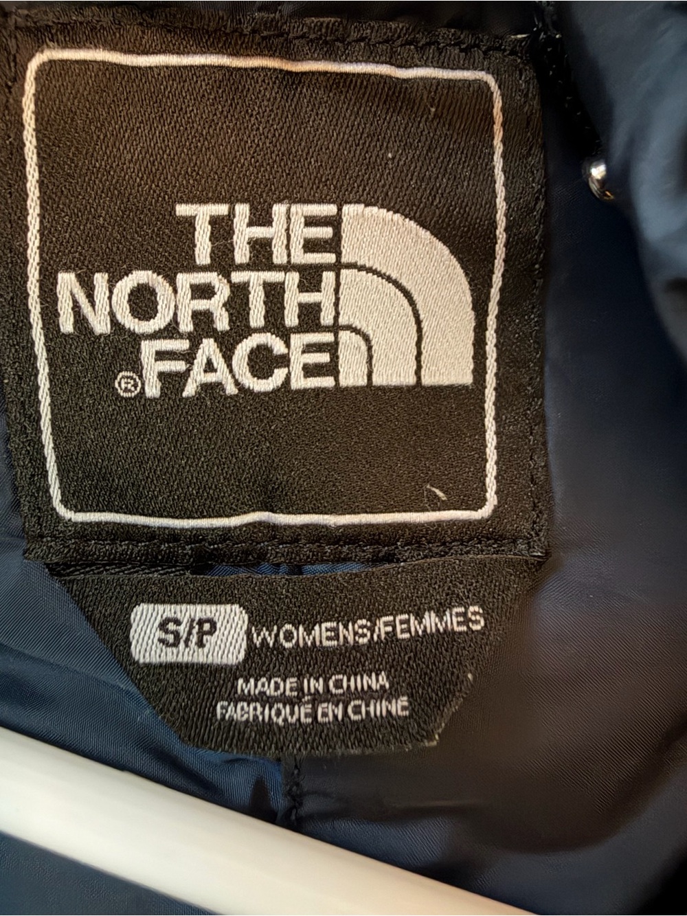 The North Face Puffer Jacket - Dark Blue. Women's Small